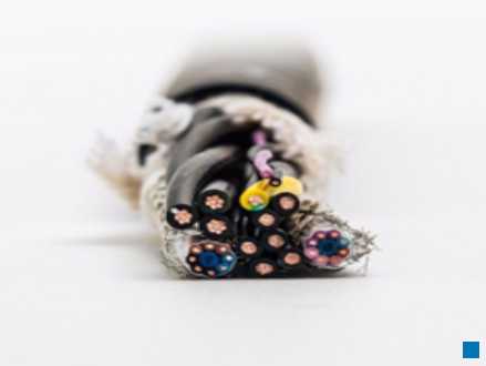 Sectional drawing of undwater umbilical cable.jpg