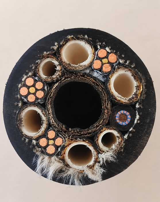 Custom hydraulic umbilical cable Pneumatic Umbilical Cable.jpg